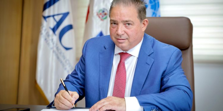 Porcella destaca labor del ministro de turismo y adelanta firmarán acuerdos aéreos en Fitur 2025