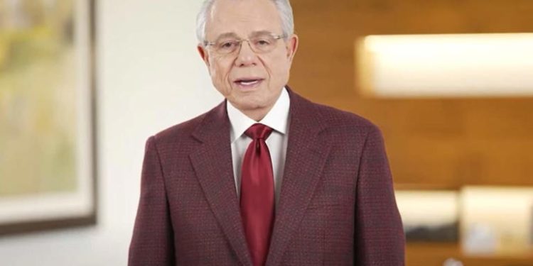 Trump elige a Benjamín León, un empresario cubanoamericano de 80 años, como embajador en España
