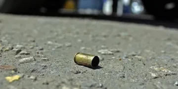 Mujer muere tras recibir bala perdida en Los Guaricanos, SDN