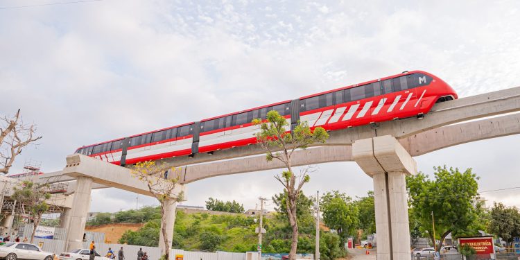 Monorriel de Santiago pasará por debajo de parqueo de monumento