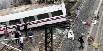 Ascienden a 50 los heridos por un choque de dos tranvías en Francia