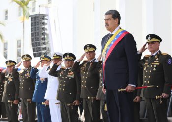 Fuerza Armada de Venezuela reafirma su lealtad a Nicolás Maduro