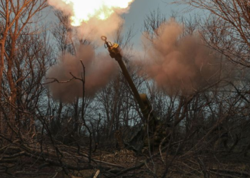 Ucrania lanza ataque masivo con drones sobre Rusia, incluyendo Moscú