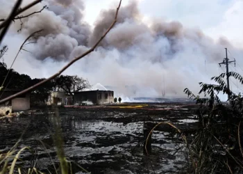Explosión de almacén militar en Cuba deja 13 militares desaparecidos