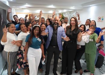 Centro APLAS impulsa la excelencia en el servicio capacitando a sus colaboradores 