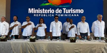 David Collado entrega obra en Arroyo Barril y deja iniciadas otras en Santa Bárbara, Samaná