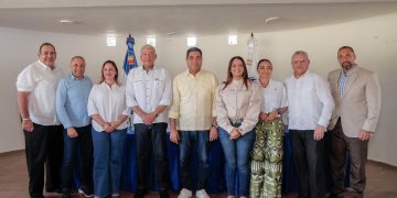 Ministros Kelvin Cruz y Andres Bautista crean alianza en favor del deporte en provincia Espaillat  