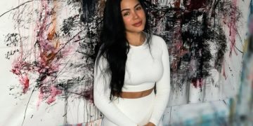 Artista Dominicana Yubo Fernández subasta obra por 28,750 dólares