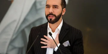 El Gobierno asumirá el pago del gasto de energía y de agua de salvadoreños, anuncia Bukele