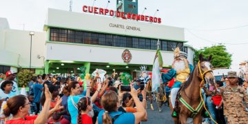 Bomberos del DN realizarán el tradicional desfile del Día de Reyes este domingo