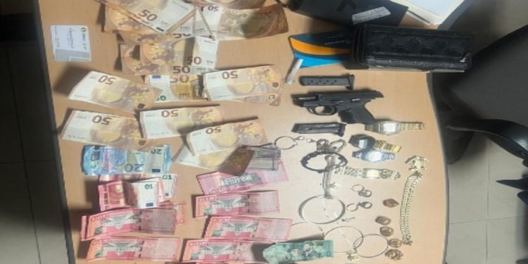 Capturan a hermanos por asalto a casa de cambio en la Zona Colonial