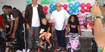 Comisión Presidencial de Apoyo al Desarrollo Barrial (CPADB) lleva alegría a cientos de niños del Distrito Nacional y otras provincias del país, con la entrega de juguetes por motivo del Día de Reyes