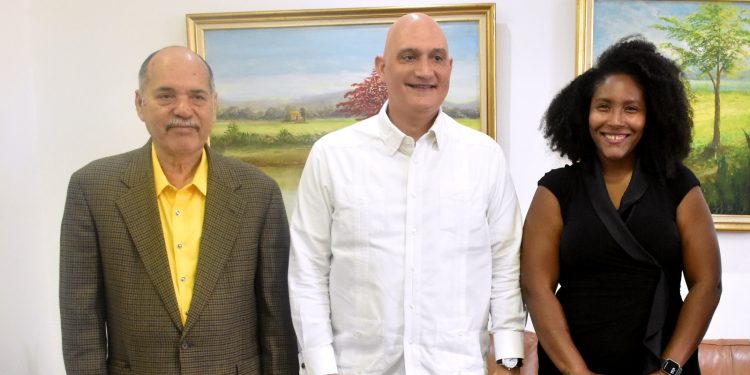 Isa Contreras destaca fortalecimiento de las cinco rectorías del Ministerio de Economía durante su gestión