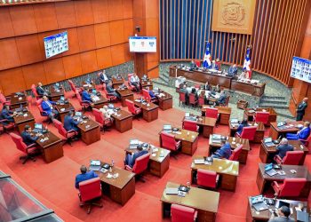 Senado aprueba con modificaciones Ley que regula la Contratación de Prospectos de Béisbol