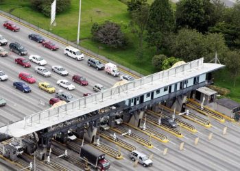 Chile, Colombia, España y New York aumentan los peajes para garantizar mantenimiento de carreteras