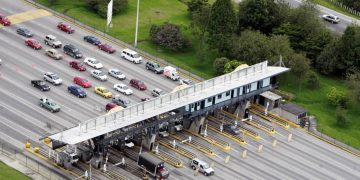 Chile, Colombia, España y New York aumentan los peajes para garantizar mantenimiento de carreteras