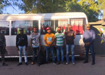 Ejército pone a disposición de la justicia a conductores por transportar haitianos indocumentados en provincias fronterizas