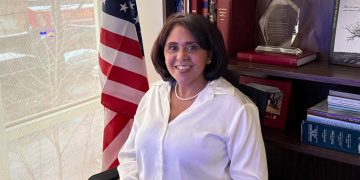 Senador del Estado de NY, Luis Sepúlveda, nombra a la periodista dominicana Ysabel Parra como Secretaria de Prensa