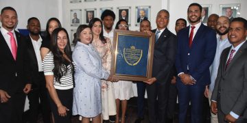 CODIA reconoce trayectoria de Andrés Cueto como “Codiano del Año 2024” con su inclusión en el mural conmemorativo