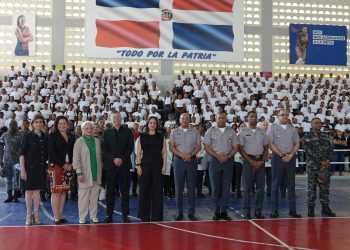 Reciben más de 900 nuevas reclutas en la Policía Nacional