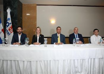 INDOTEL inicia entrega de cajas convertidoras para la Televisión Terrestre Digital en región norte del país