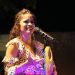Luna Manzanares conquistó el corazón de los dominicanos en una velada inolvidable en el patio de la Galería Bodden