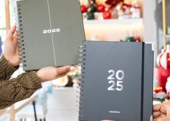 Amelie presenta sus agendas 2025 diseñadas en colaboración con Katia Khoury de How  to be e productive person