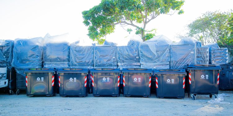 ASDN y Sucesat adquieren 300 contenedores para fortalecer recogida de basura