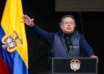 El presidente Gustavo Petro anunció la suspensión del proceso de paz con el ELN