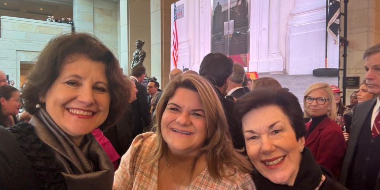 Sonia Guzmán participa en encuentro de Donald Trump en el Congreso de  los EEUU