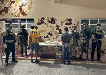 Autoridades incautan más de 21 libras de presumible marihuana en Pedernales