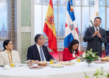 Banreservas anuncia más de US$4,000 millones gestionados en FITUR para traer inversiones para RD