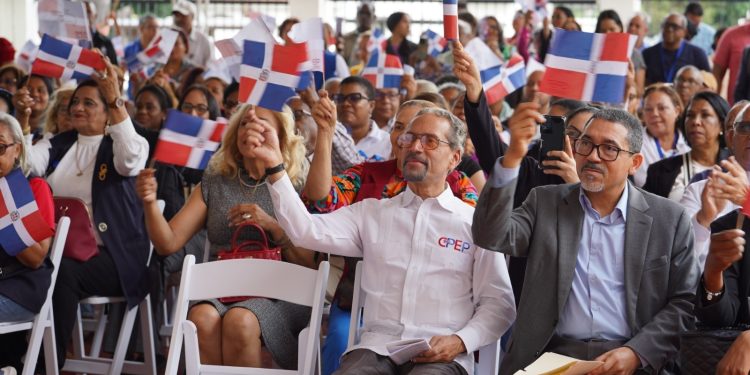 El Minerd inicia la celebración del 212 aniversario del natalicio de Juan Pablo Duarte