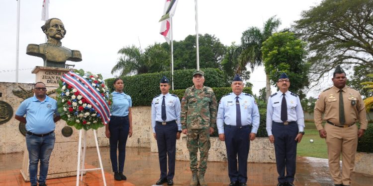 Escuelas Vocacionales del Ministerio de Defensa inician Ciclo Patriótico con homenaje a Juan Pablo Duarte