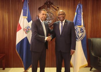 INDOTEL colabora con UASD en áreas tecnológicas