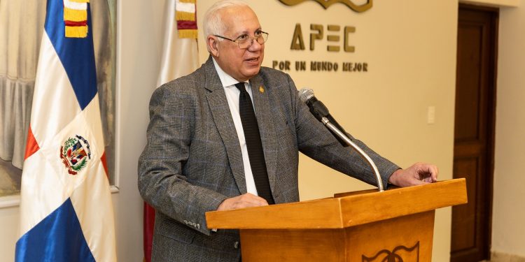 Juez del Tribunal Constitucional, Fidias F. Aristy Payano, dicta conferencia magistral sobre Juan Pablo Duarte y la Constitución Dominicana