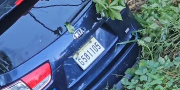 Cae yipeta a un precipicio próximo al parque Mirador Norte