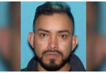 Barbero infectado con VIH es acusado de drogar a sus clientes para luego abusar de ellos