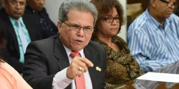 Colegio Médico llama a la calma ante brote de Metapneumovirus Humano en China