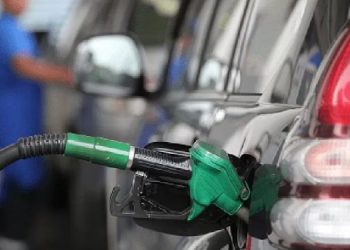 Precios de combustibles se mantienen invariables