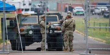 Trump ordena el despliegue de 1.500 militares a la frontera con México