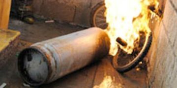 Explosión de tanque de gas provoca varios quemados, entre ellos niños