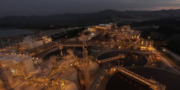 Barrick Participa en Diálogo con la Iglesia, el Gobierno y las Comunidades para Avanzar en el Reasentamiento