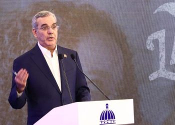 Abinader viajará este jueves a toma posesión gobernadora de Puerto Rico