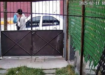 Joven abandona a bebé recién nacido en calle de México