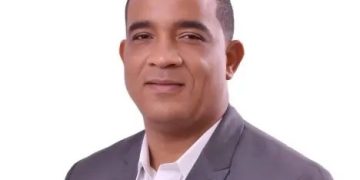 De Hato Mayor para el mundo: Franklin Villanueva, el multifacético director de la Regional 05 de Educación