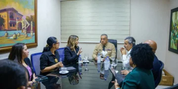 Migración, Supérate y UNICEF plantean crear programa de asistencia a dominicanos repatriados