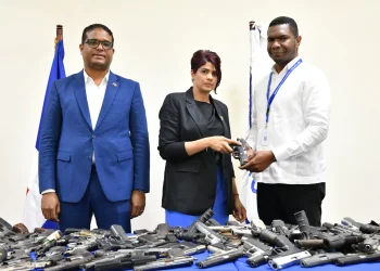 Interior y Policía recibe en Higüey 208 armas más sacadas de las calles