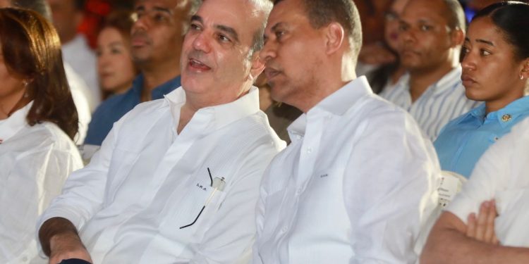 INDOTEL inaugura proyecto de conectividad a internet de fibra óptica en la región sur