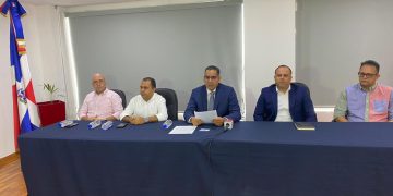 Federaciones del Sector Textil Dominicano exigen transparencia en adquisiciones de utilería escolar del INABIE